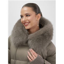 Куртка зимняя женская с мехом и капюшоном тренд коричневого цвета 7658K