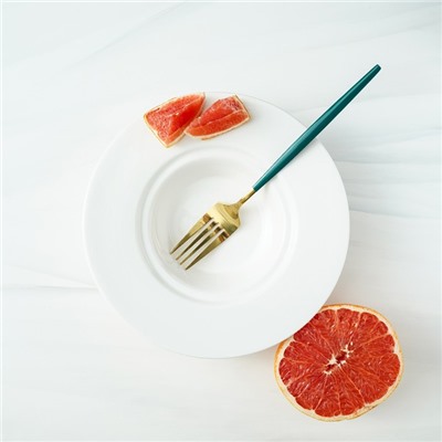 Вилка столовая Magistro «Блинк», 21.5×3 см, нержавеющая сталь, зелёная ручка, золотистая