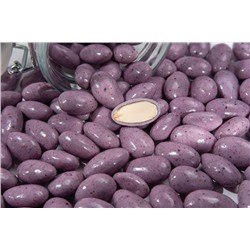 Драже "Миндаль в йогуртовом шоколаде с сублиматом ежевики - Tropica Lux"