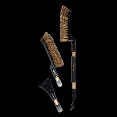 CU-77 Щетка для снега со скребком. Золотая серия. Легкая щетка с особой, биполимерной, мягкой щетиной и мощным скребком. Рукоять из гофрированного дюраля с мягкой, теплой, непромокаемой накладкой.