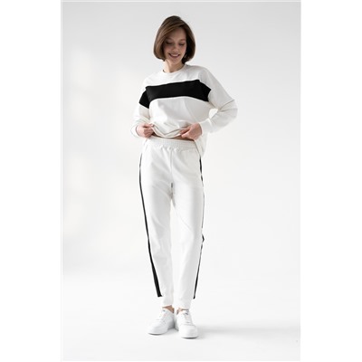 Костюм женский 24-512L3-38 молочный