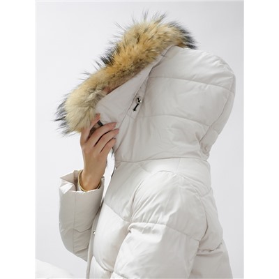 Куртка женская зимняя с мехом енот премиум класса светло-бежевого цвета 3215SB