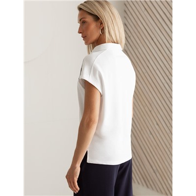 Футболка-поло из фактурного трикотажа