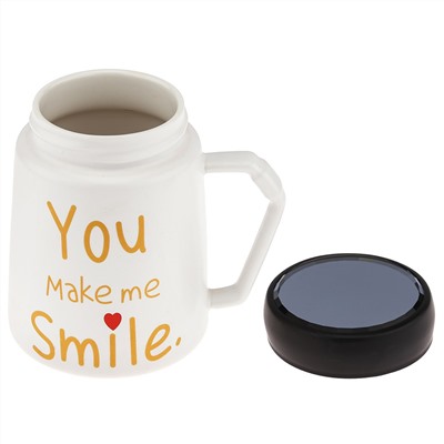Кружка фарфоровая "Признания" "You make me smile" 600мл, д9,5см h13,3см, матовая глазурь, деколь с золотом, цвет - белый, пластмассовая, винтовая крышка, герметичная, с силиконовым уплотнителем, д/горла 6,6см, д/основания 5,6см, в подарочной коробке