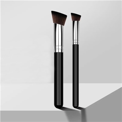 Kristaller Профессиональная треугольная кисть для макияжа средняя / Beauty Brush, черный