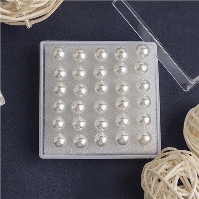 Серьги пусеты QF «Жемчужинки», 15 пар, бусинки d=8 мм, белые в серебре