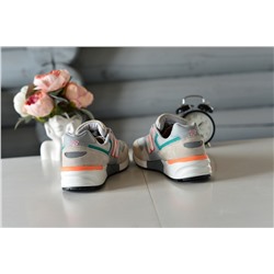 New Balance 999 из натуральной замши