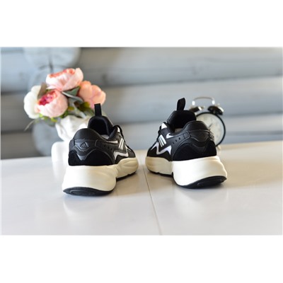 Adidas Ozwave из натуральной замши и нейлона