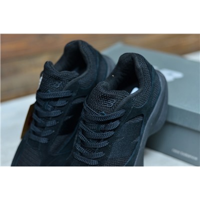 New Balance из натуральной прочной замши и текстиля