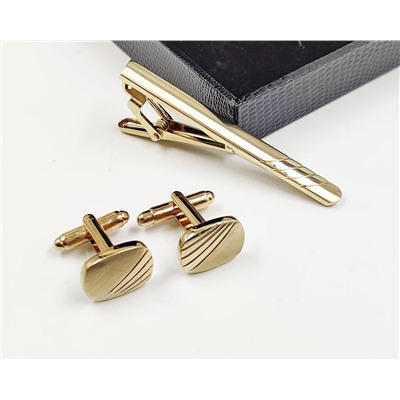 Набор запонок и зажима для галстука в футляре