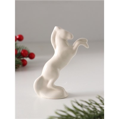 Фигурка фарфор «Конь белый», глазурь, 9 см