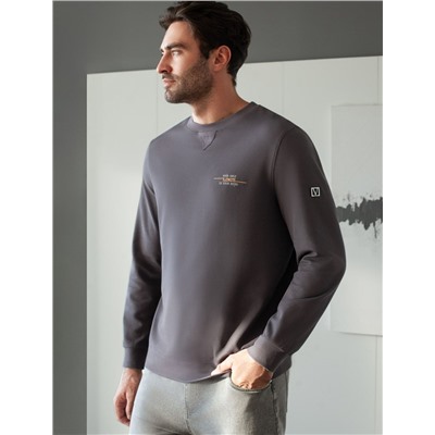 Джемпер легкий из фактурного эластичного трикотажа с принтом