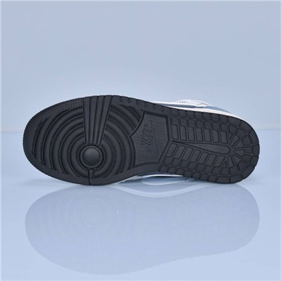 Кроссовки Nike Air Jordan 1 Mid арт 5409