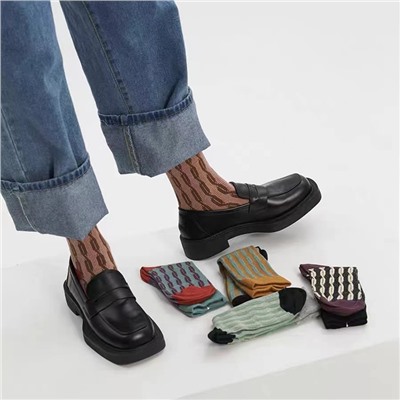 Contrasting color twist three -dimensional relief ladies retro wind cotton cotton cotton socks Korean ins spring retro forest