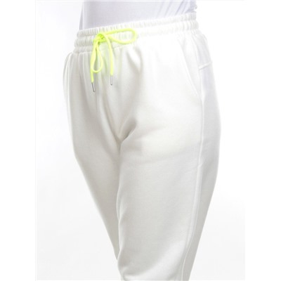 M073 WHITE Брюки спортивные женские на флисе (85% хлопок, 10% полиэстер, 5% спандекс) 7986