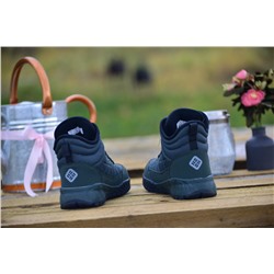 Зимняя стеганая Коламбия из комбинированных материалов