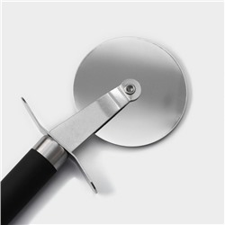 Нож для пиццы и теста Доляна «Нео», 20 см, ручка soft - touch, чёрный