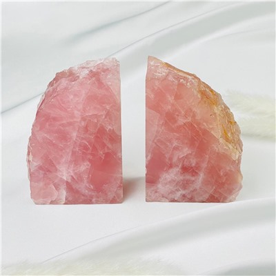 Радуга Самоцветов Держатель для книг из мадагаскарского Розового кварца