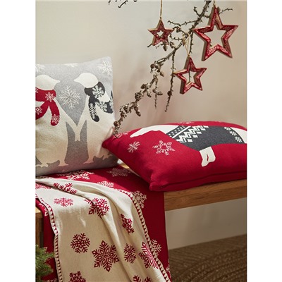 Подушка вязаная с новогодним рисунком Festive penguins из коллекции New Year Essential, 45x45 см