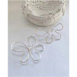 Стильные серьги