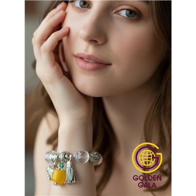 Браслет женский с кристаллами на резинке БР12/01 (перламутрово-прозрачный)