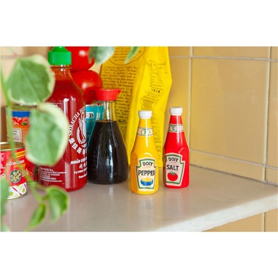 Набор из солонки и перечницы Corner Shop,  Ketchup Mustard