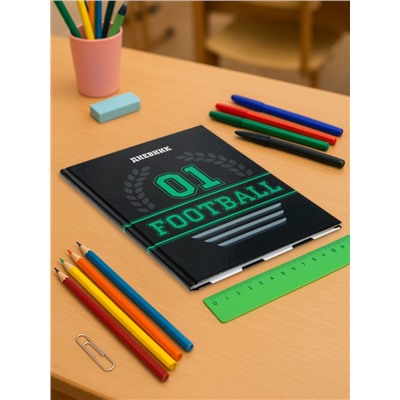 Дневник школьный для 1-11 классов, «Футбол. Эмблема», твёрдая обложка 7БЦ, глянцевая ламинация, 40 листов