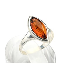 Кольцо с янтарем С925 рис 9*16мм цв.коньячный размер 17, 2,5г
