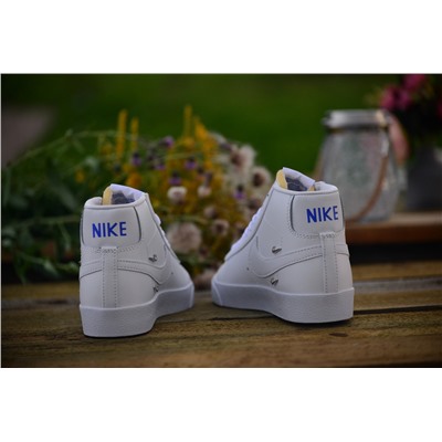 Nike Blazer Mid 77 SE из натуральной прочной кожи