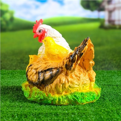 Садовая фигура из гипса «Курица наседка с цыплятами», 27×20×21 см