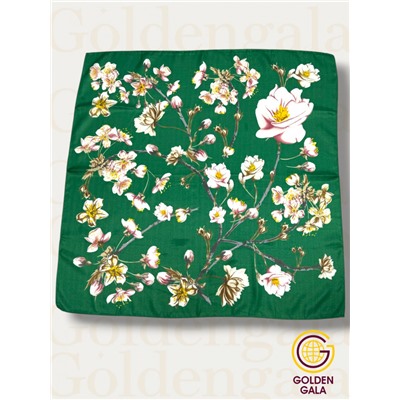 Платок утепленный "Цветы яблони" Арт 2025/01 (зеленый)