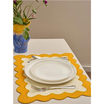 Салфетка под приборы с контрастным кантом горчичного цвета из коллекции Trendy Ruffles, 35х45 см