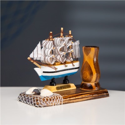 Карандашница дерево с моделью корабля «Мировой», 14×7×11 см, МИКС
