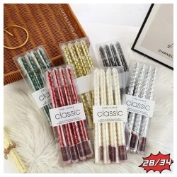 Новогодние свечи Опт: 90₽ Высота: 20см Упаковок 5 штук разные Упаковки(5*90=450₽)