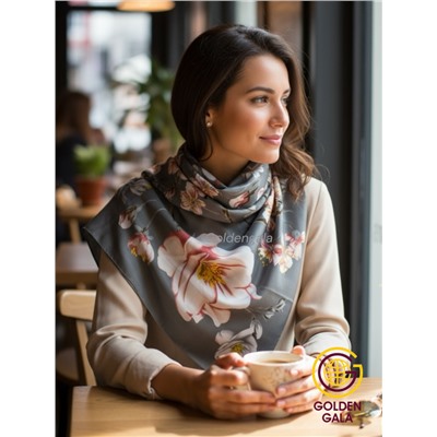 Платок утепленный "Цветы яблони" Арт 2025/07 (серый)