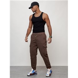 Джинсы карго мужские с накладными карманами коричневого цвета 2422K