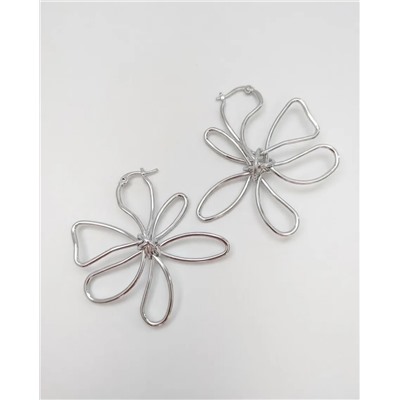 Стильные серьги