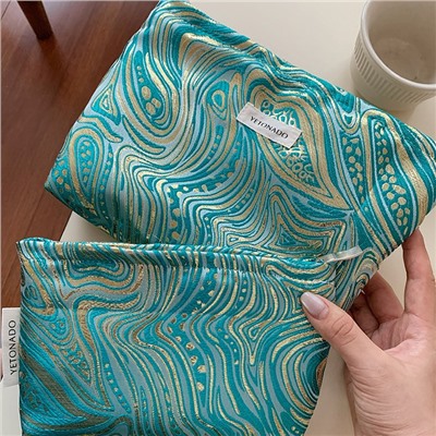 Capacious cosmetic bag to go out, handheld organizer bag, small clutch bag, liner, high-quality style