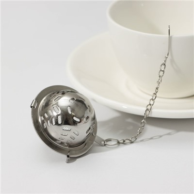 Ситечко для чая Доляна «Бергамот», d=4.5 см, на цепочке, нержавеющая сталь, серебристое
