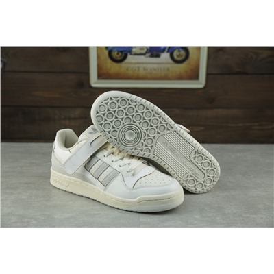 Adidas forum low j из натуральной и смешанной кожи