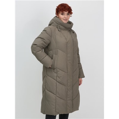 Пальто зимнее утепленное с капюшоном женское светло-коричневого цвета 7628SK