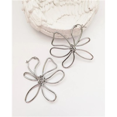 Стильные серьги