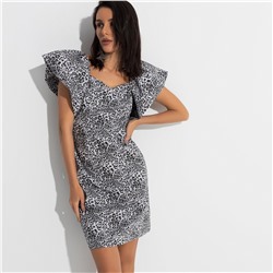 Платье-футляр, Дерзкий тренд