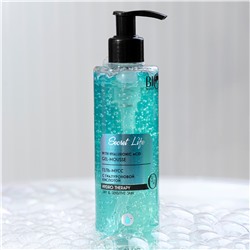 Bio World Secret Life Гель-мусс для умывания с гиалуроновой кислотой 250мл