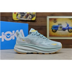 HOKA Clifton 9