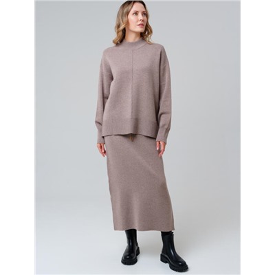 Комплект женский: джемпер, юбка