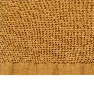 Полотенце для рук из умягченной вафли цвета охры из коллекции Essential, 50x90 см