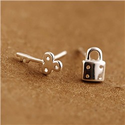 Серьги-пуссеты на гвоздиках арт. 13 2246 (id 259687)
