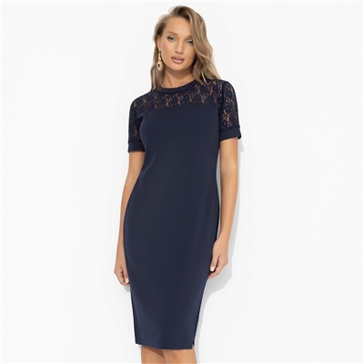 Платье-футляр с кружевом, Близкая по духу