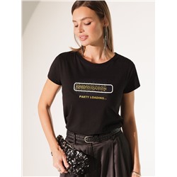 Нарядная футболка с блестящим принтом